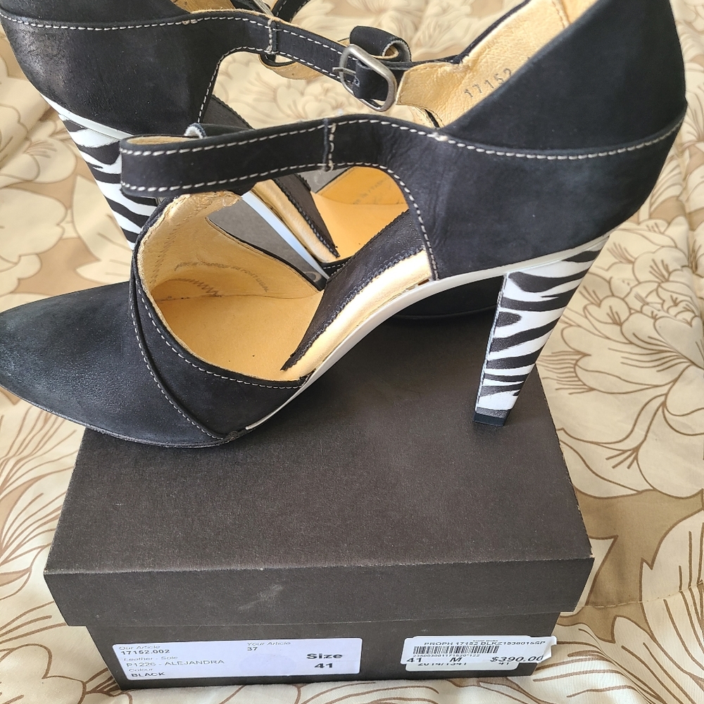 Ladies High Heels - Picture 2 of 11